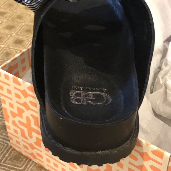 Gianna-Bini Gingham slides - Picture 3 of 5